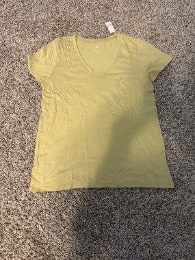 GAP Women's V-Neck Short Sleeve Tee in Yellow/Green